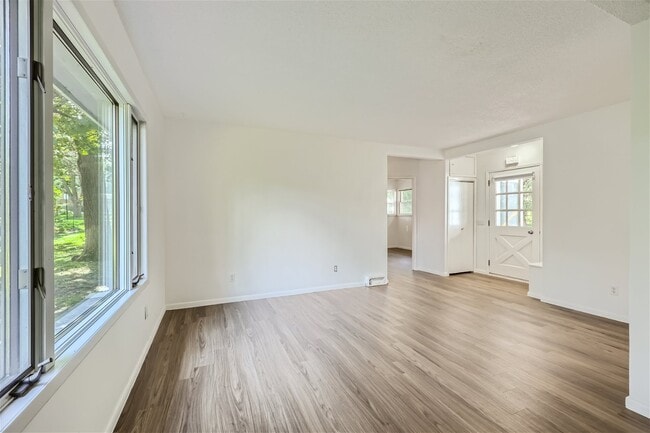 Photo - 4001 Tonkawood Rd