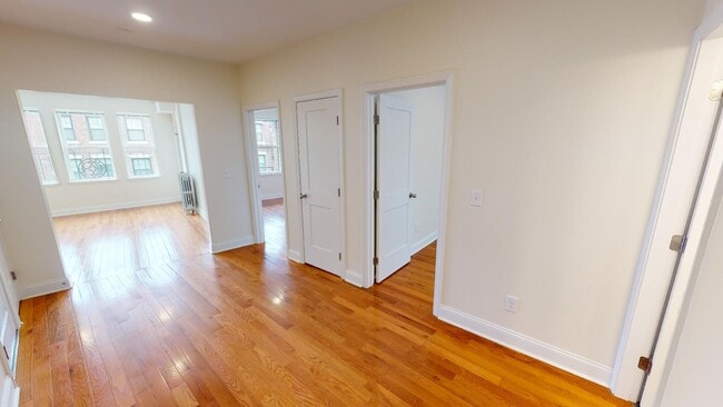 Photo - 123 Sutherland Rd Unidad H