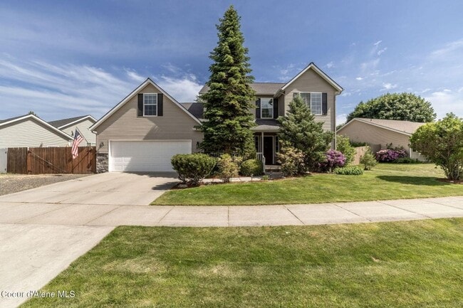Building Photo - Beautiful home in Broadmore Estates