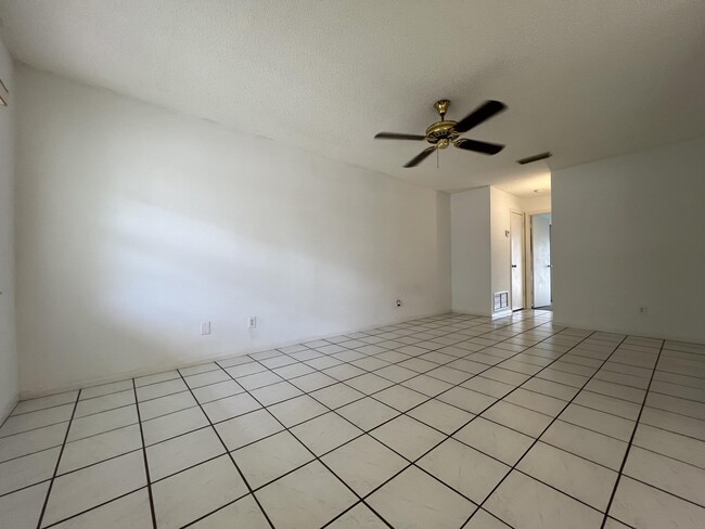 Photo - 19 Lake Vista Trail Unit 205