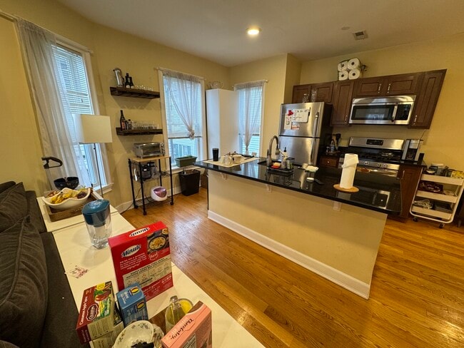 10 Jay St., #2 - 10 Jay St Unit 2