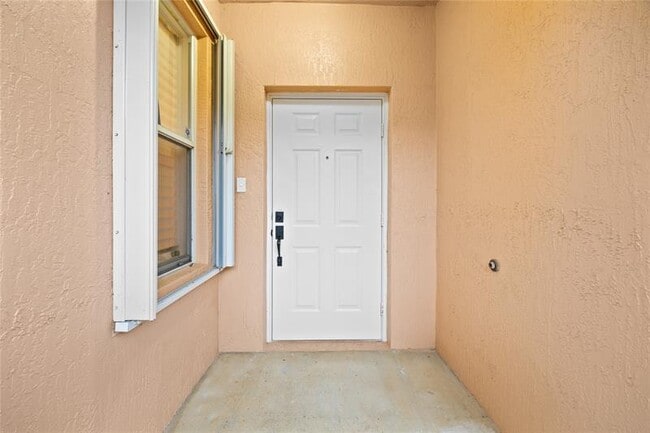 Photo - 243 Coral Trace Ln