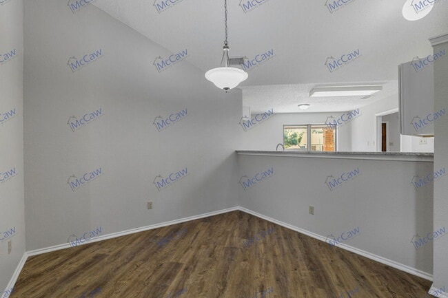 Photo - 809 Baxter Dr