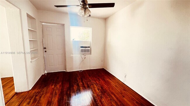 Photo - 1845 Bay Rd Unit U