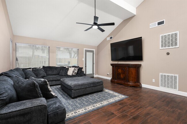 Photo - 1917 Endeavor Ct