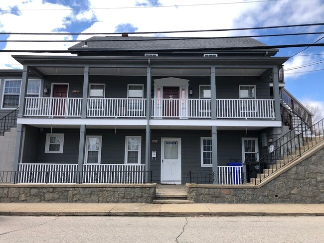 Photo - 46 Phenix Ave Unidad 46