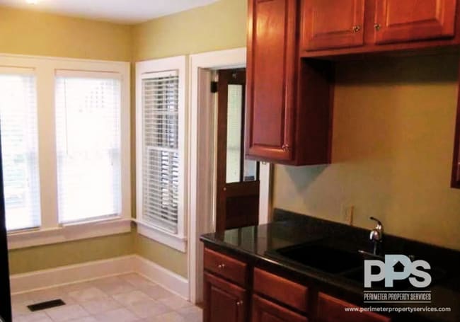 Photo - 1275 Winburn Dr