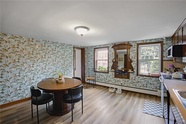 1 Sayles Hill Rd