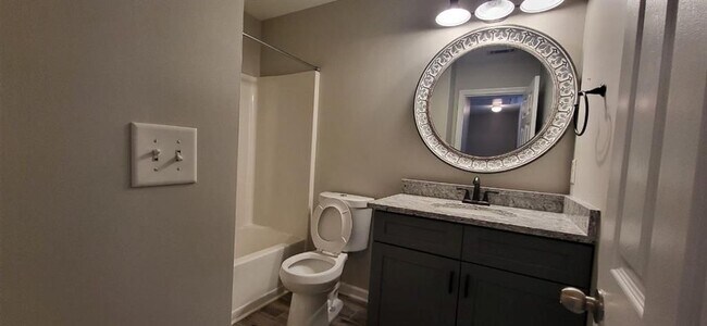 45 Newnan Lakes Dr
