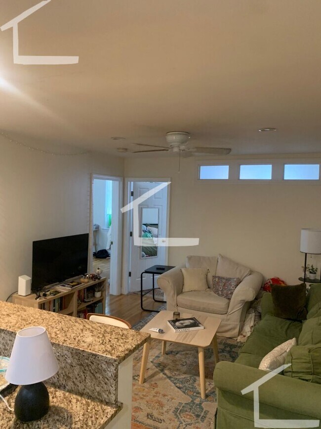 Photo - SAint Paul St near BU, Nice 3 bed Super c...