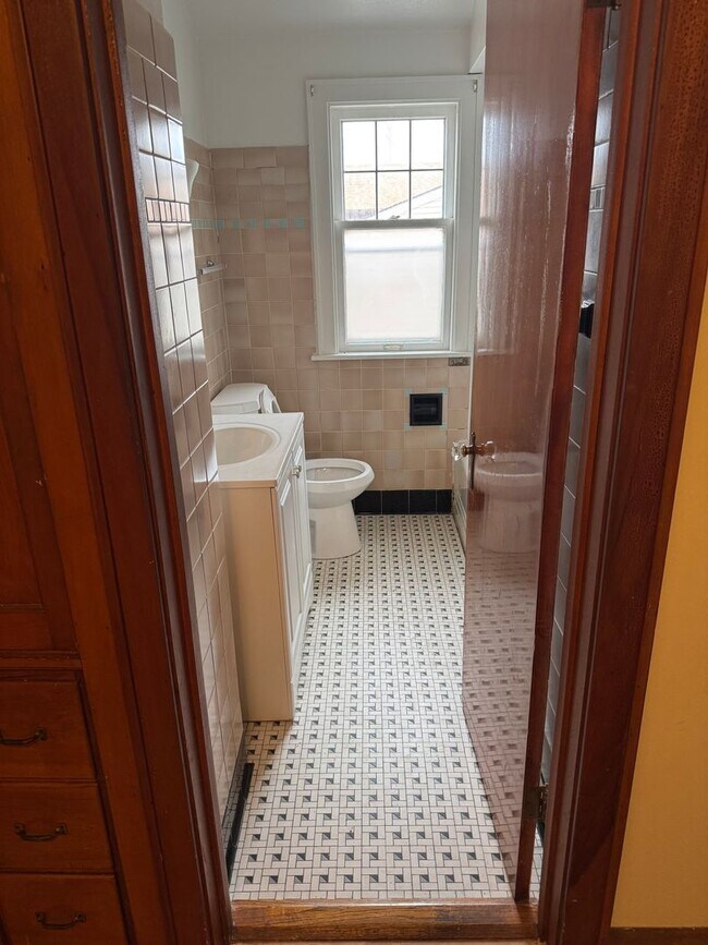 Photo - 3937-3939 N. 40th St. Unidad 3939-Upper