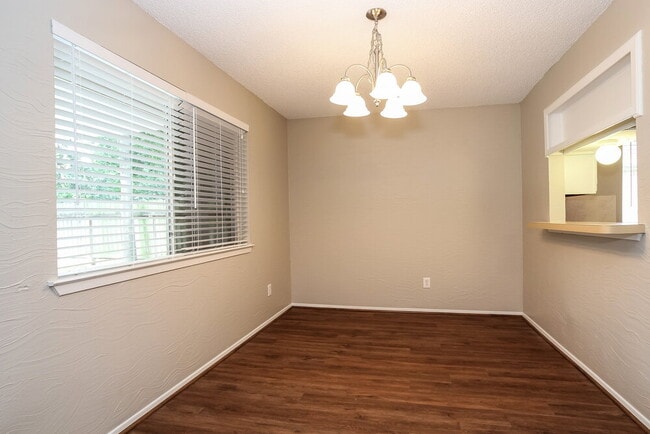 4302 Shalom Creek Ln