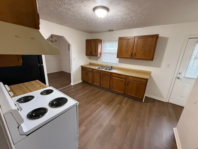 Photo - 341 Garden Park Dr