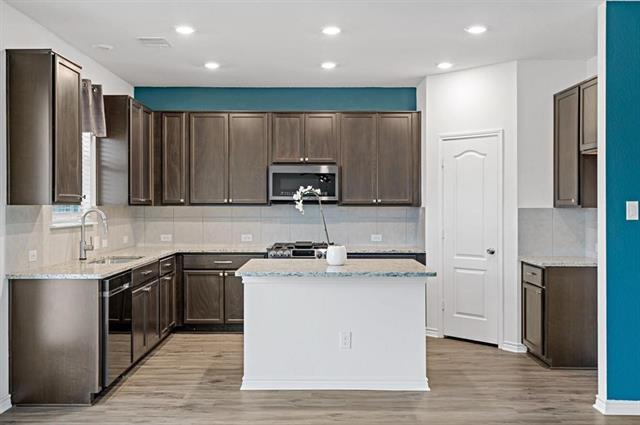 Photo - 2632 Wesley Ave