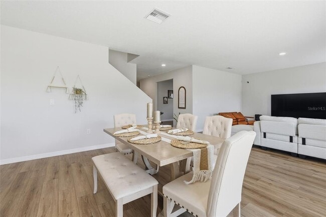 Photo - 1330 Current Pl