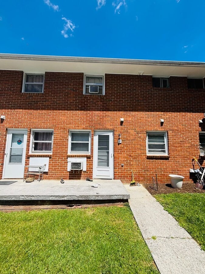 Photo - 106 Lucas Dr