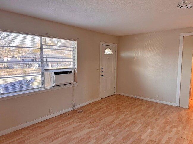 Photo - 2709 Palmetto Dr