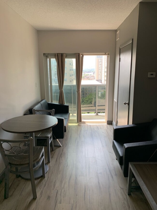 Photo - 258A-258A Sunview St