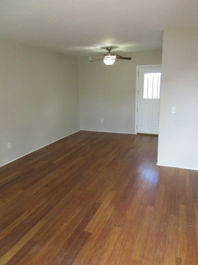 Point Loma Duplex One Bedroom Wood Flo... Rental House Rental in