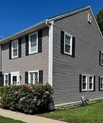 Photo - 685 Bay St Condo Unit 24