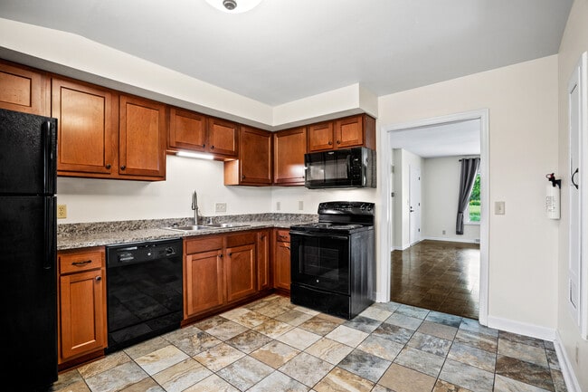 Photo - 853 Thackeray Trl Unidad Townhome