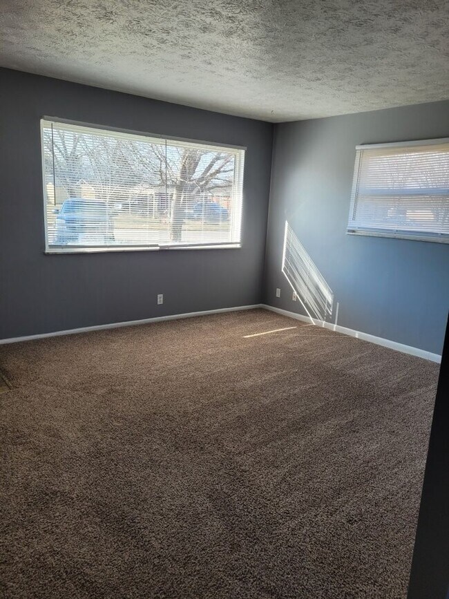 Photo - 7092-7094 N Manor Dr Unidad 7094