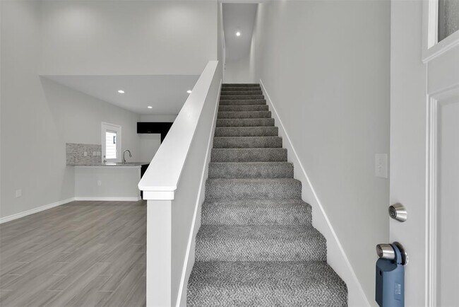 Photo - 16684 E Ivanhoe St