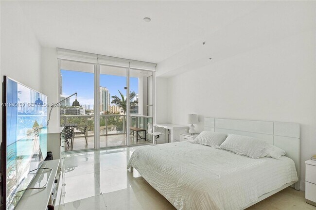 50 South Pointe Dr Unit 805