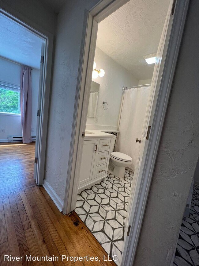 Photo - 2 br, 1 bath House - 307 B Ellett Road