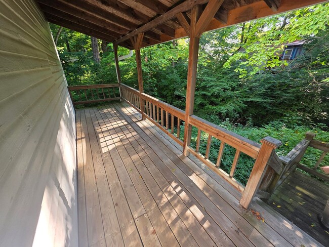 Photo - Charming 3 Bedroom Apartment in Millbrook,...