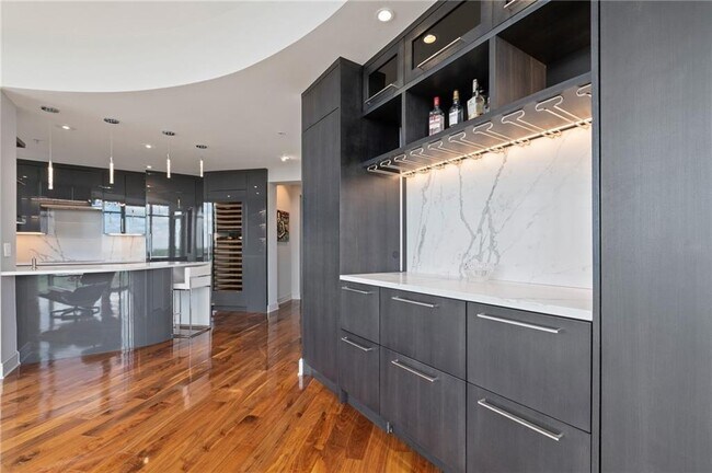 Photo - 222 12th St NE Unidad 1806