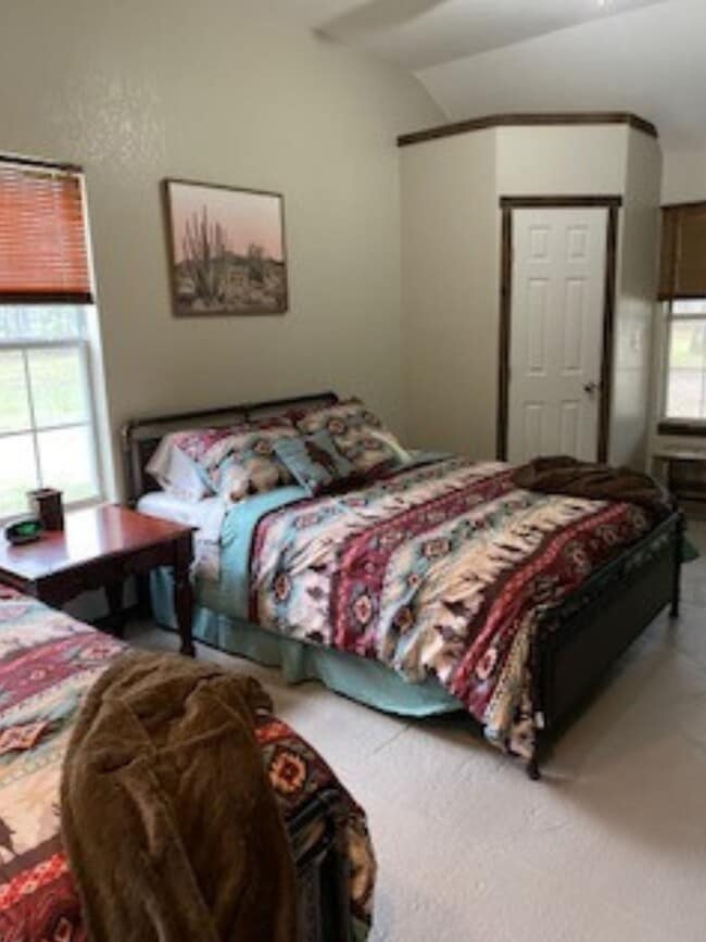 Habitación para invitados 2 - 700 Oak Grove Loop