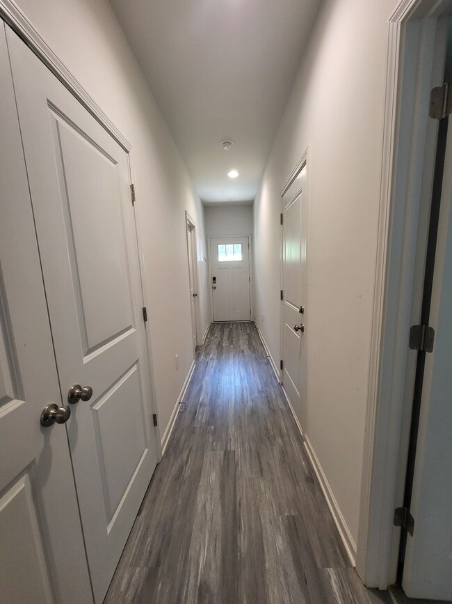 Photo - Cute, Well Maintained, Ranch Close to Mountain Island Lake
