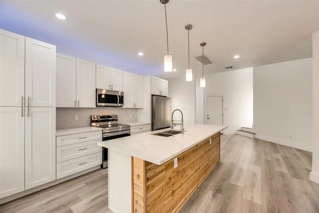 Photo - 1930 Shaw St