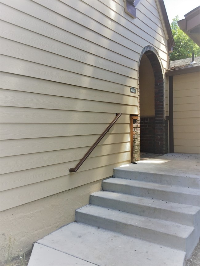 5 X 2.5 HOUSE - Cape Manor Rental