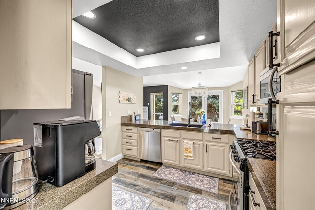 Photo - 6080 Torrington Dr