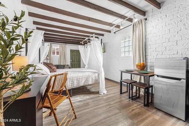 Photo - 9428 N 1st Ave