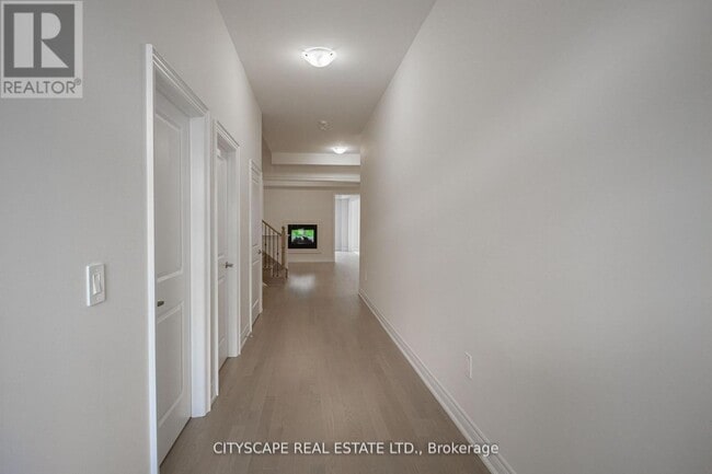 Photo - 2876 Shortreed Gdns