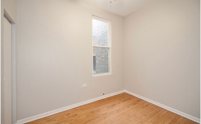 Photo - 3307 Le Moyne W St Unit 2