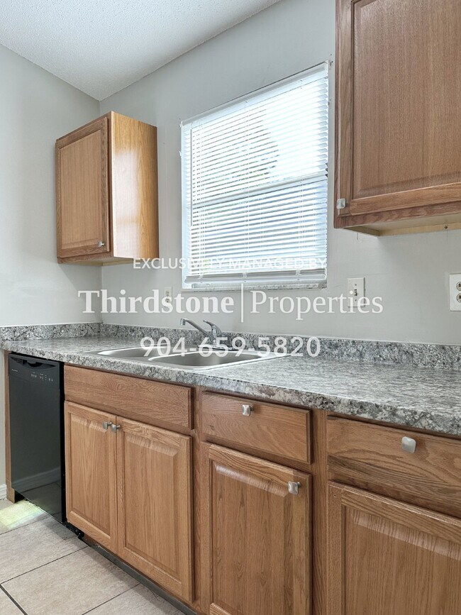 7611 Indian Lakes Dr Unit 2