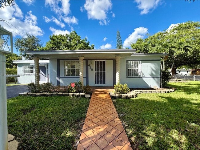 Building Photo - 425 Opa-Locka Blvd