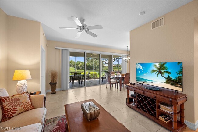 Building Photo - 6815 Ascot Dr Unit 102