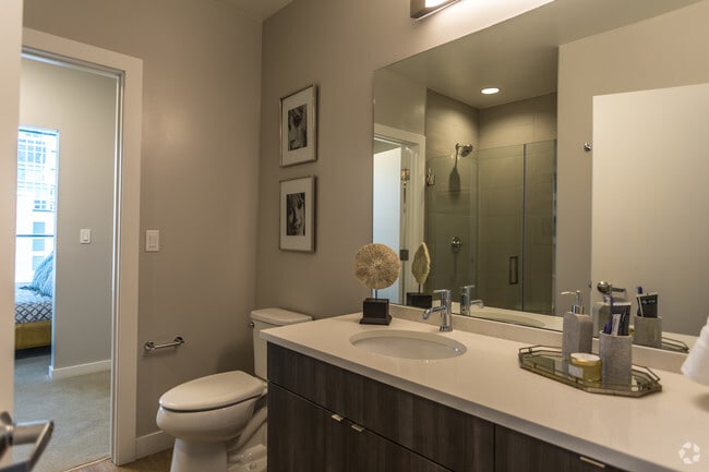 Interior Photo - Jasper Towers Rental