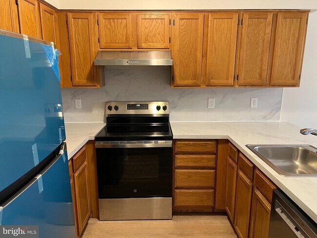 Photo - 83 W Laurel Ave Unit 1ST FL