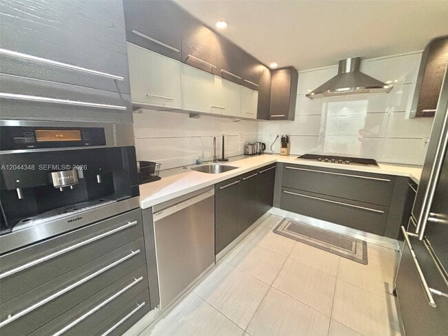 Photo - 2030 S Ocean Dr Unit 423