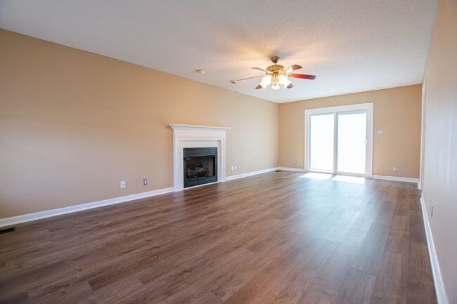 Photo - Pet Friendly Three Bedroom with Bonus!