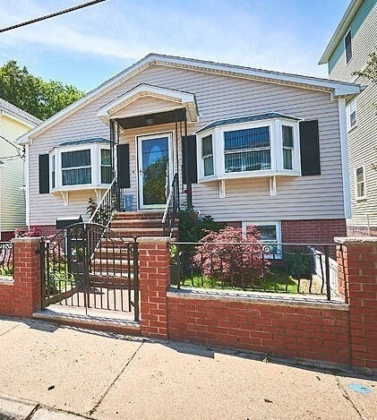 Photo - 71 Oak St