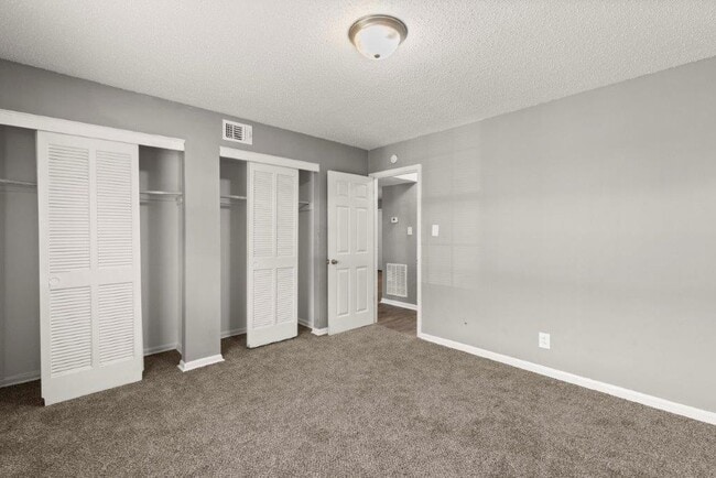 Walnut Hills Apartments