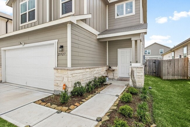 Photo - 25927 Chicory Dr