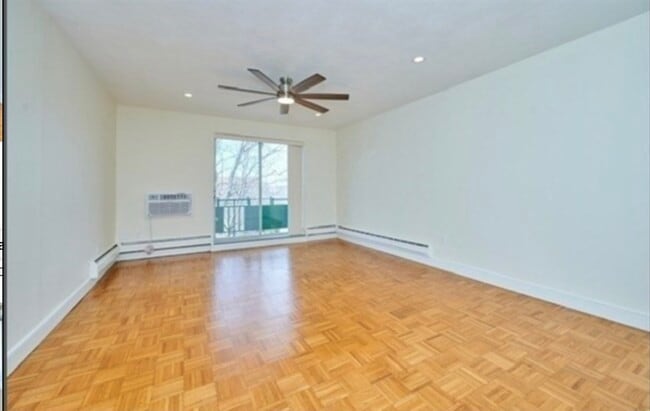 Photo - 18 Pond St